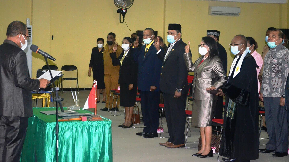 Pesan Pendeta dan Alasan Bupati Alor Merotasi Kadis BPBD dan Kadis Kominfo