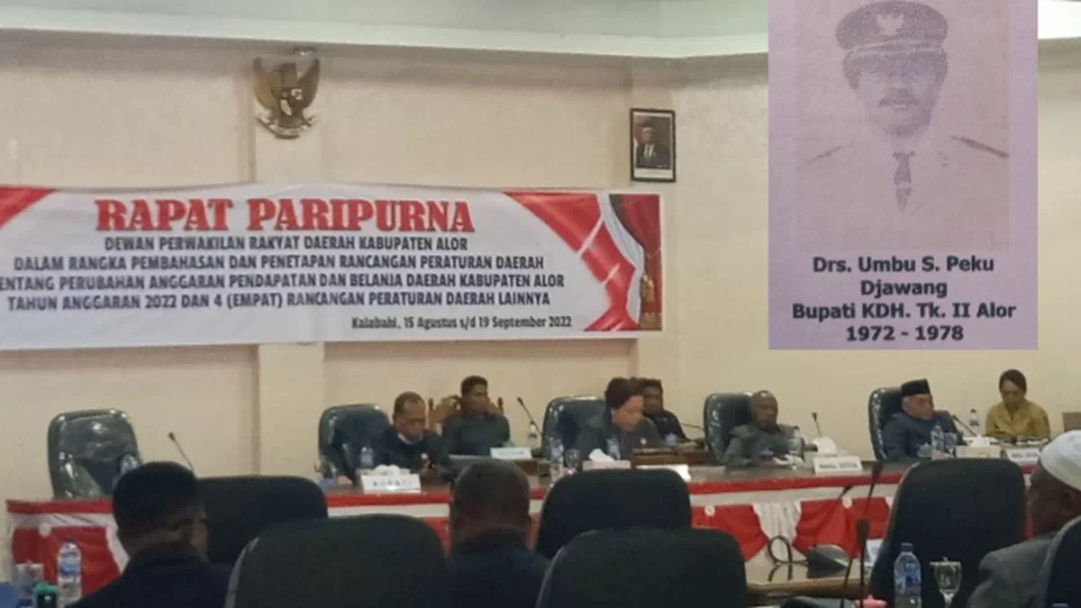 Heningkan Cipta Dalam Paripurna DPRD Alor Untuk Mantan Bupati Alor, Umbu Peku Djawang. Bendera Setengah Tiang 3 Hari