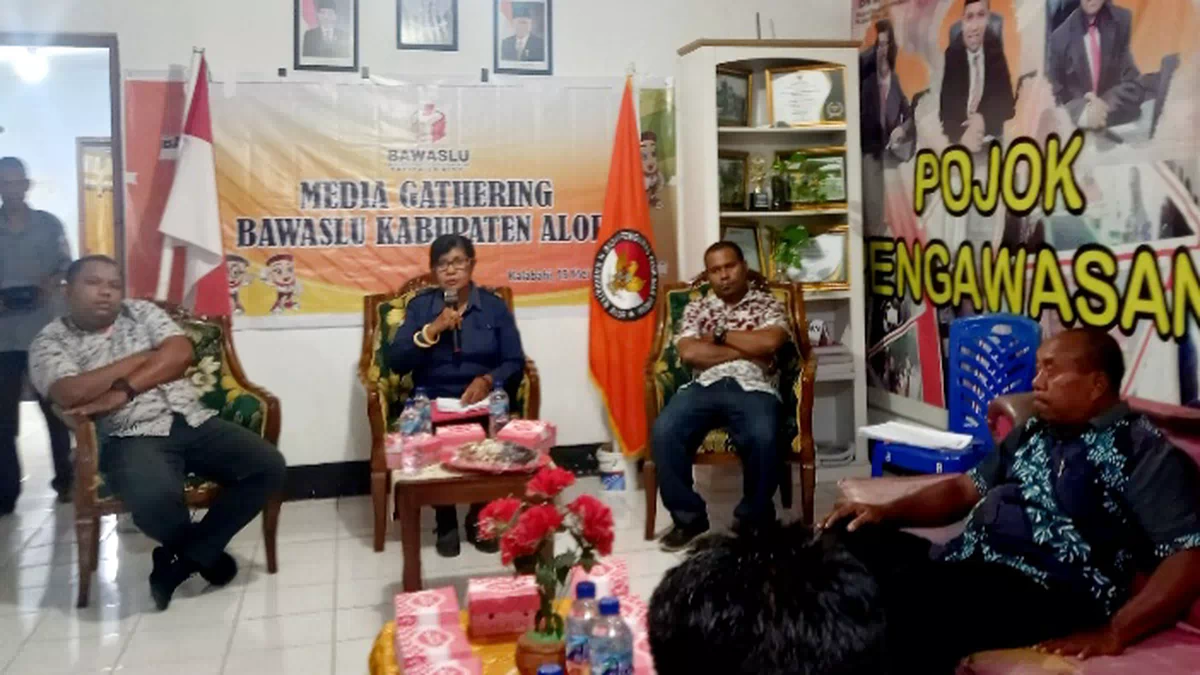 Media Gathering Bawaslu Alor Terkait Pendaftaran Bacaleg. Orias: Belum Ada Pelanggaran