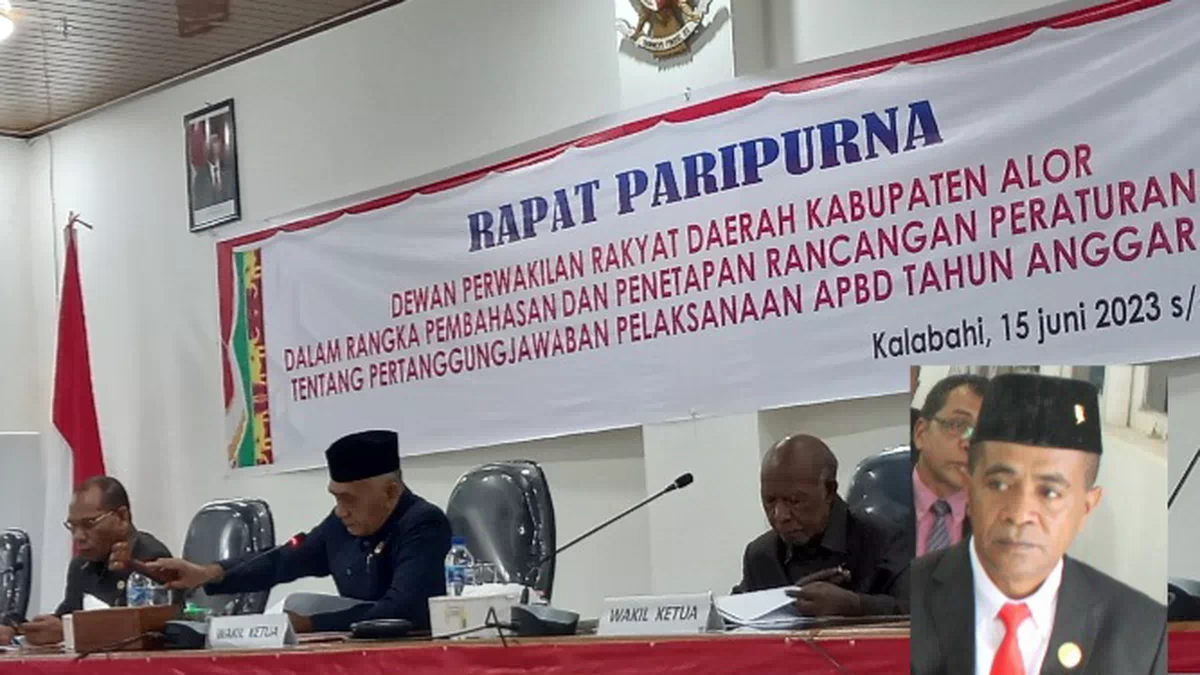 Jubir Fraksi PDIP Pukul Meja, Tendang Kursi dan Tinggalkan Rapat Paripurna DPRD Alor