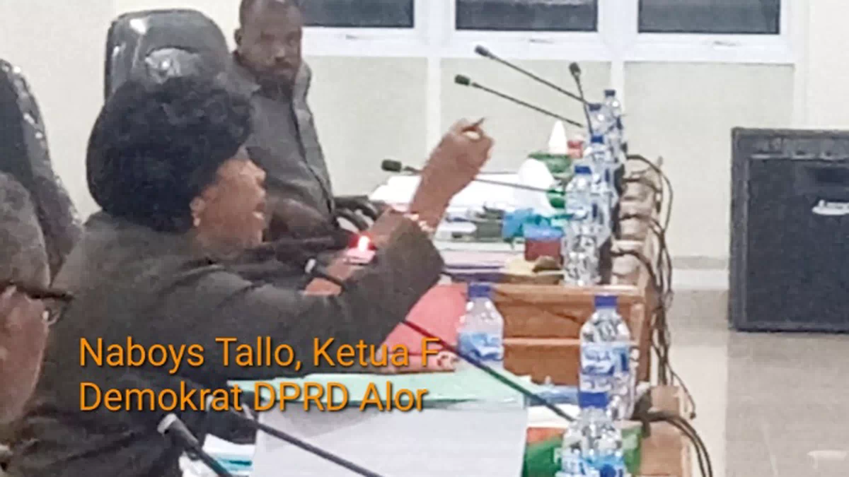 Fraksi Demokrat Bikin Bupati Alor Berang. Lomboan Djahamou “Usik” Enny Anggrek