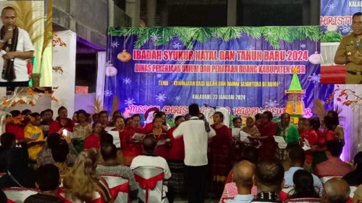 Ibadah Syukur Natal dan Tahun Baru PUPR Bergema Di Pasar Lama Kalabahi. Zet Libing: Jangan Ada Mafia Jual Lapak