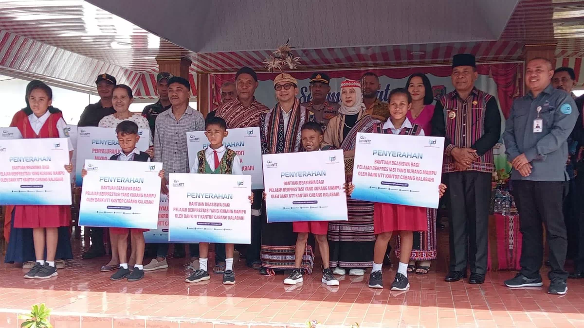 Bank NTT Berikan Beasiswa Kepada 100 Anak Alor dan Kredit Merdeka kepada 25 UMKM. Diserahkan Pj.Gubernur NTT