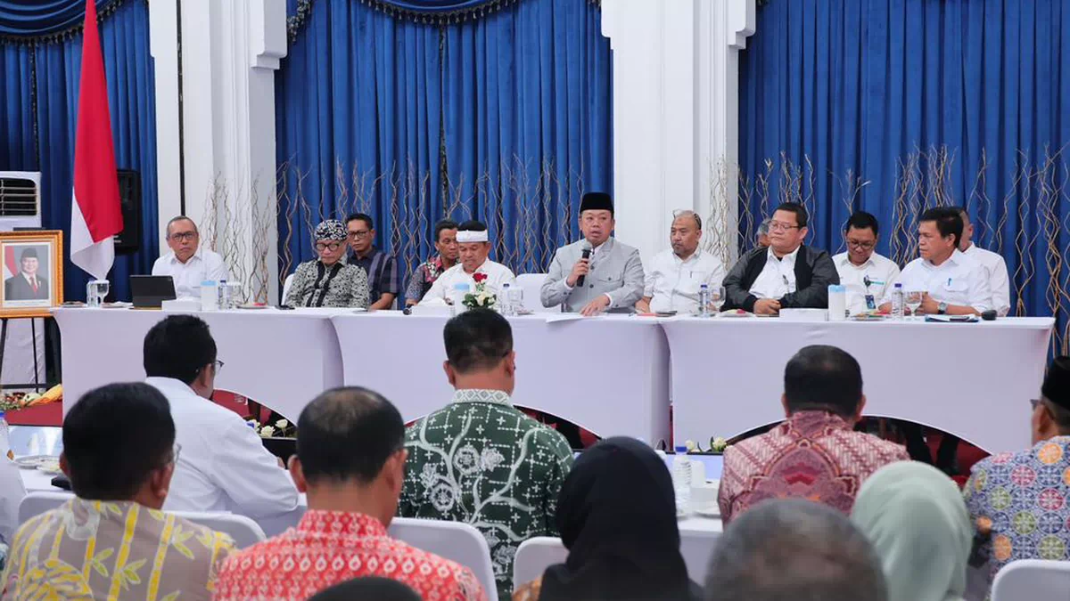 Rakor di Jawa Barat, Menteri Nusron Ungkap Skema Penggantian dan Sanksi Alih Fungsi Lahan Sawah