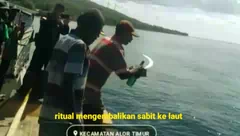 Cari Korban Tenggelam di Marataing, Ada Ritual Kembalikan Sabit Penuh Ukiran Huruf Arab ke Laut   