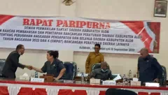 Pemkab-DPRD Alor Bahas 4 Ranperda Terkait Bangunan Gedung, Izin Usaha, Penanaman  Modal dan PBMD