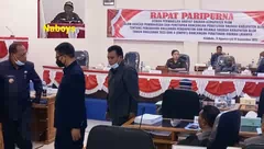 Dipicu Fraksi Demokrat, Bupati Alor dan Pimpinan OPD Tinggalkan Ruang Sidang P-APBD 2022. Djobo: Tidak Ada Lagi Rapat-Rapat