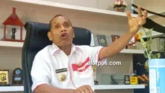 Berawal dari Terjatuh Sambil Pikul 10 Kg Jagung Untuk Ayam Peliharannya