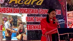 'Senandung' Jalan Bukapiting-Apui Di Gereja Ebenhaezer, Ini Kata Bupati Alor
