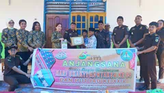 Songsong HBA Ke-64 dan HUT IAD Ke-24, Kejari Alor Baksos ke Panti Asuhan dan Anjangsana ke Purnaja