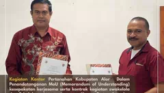 Kakantah Alor dan Kadis PUPR Alor Teken MoU Kegiatan Swakelola Tipe II